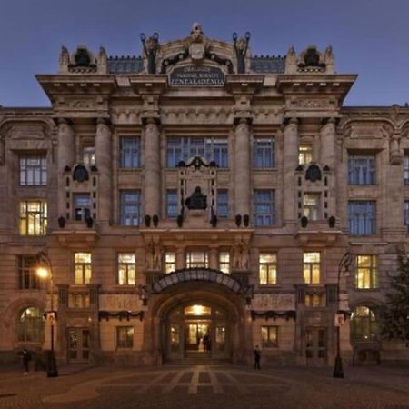 Central Apartment Kiraly Street Budapest Ngoại thất bức ảnh