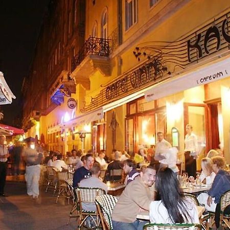 Central Apartment Kiraly Street Budapest Ngoại thất bức ảnh